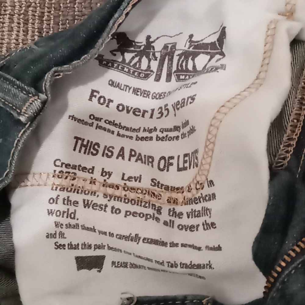 511 Levis - Picture 6 of 6